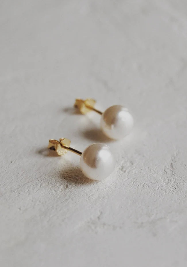 Pearl Stud Earrings - Olive Branch Jewelry & Co.