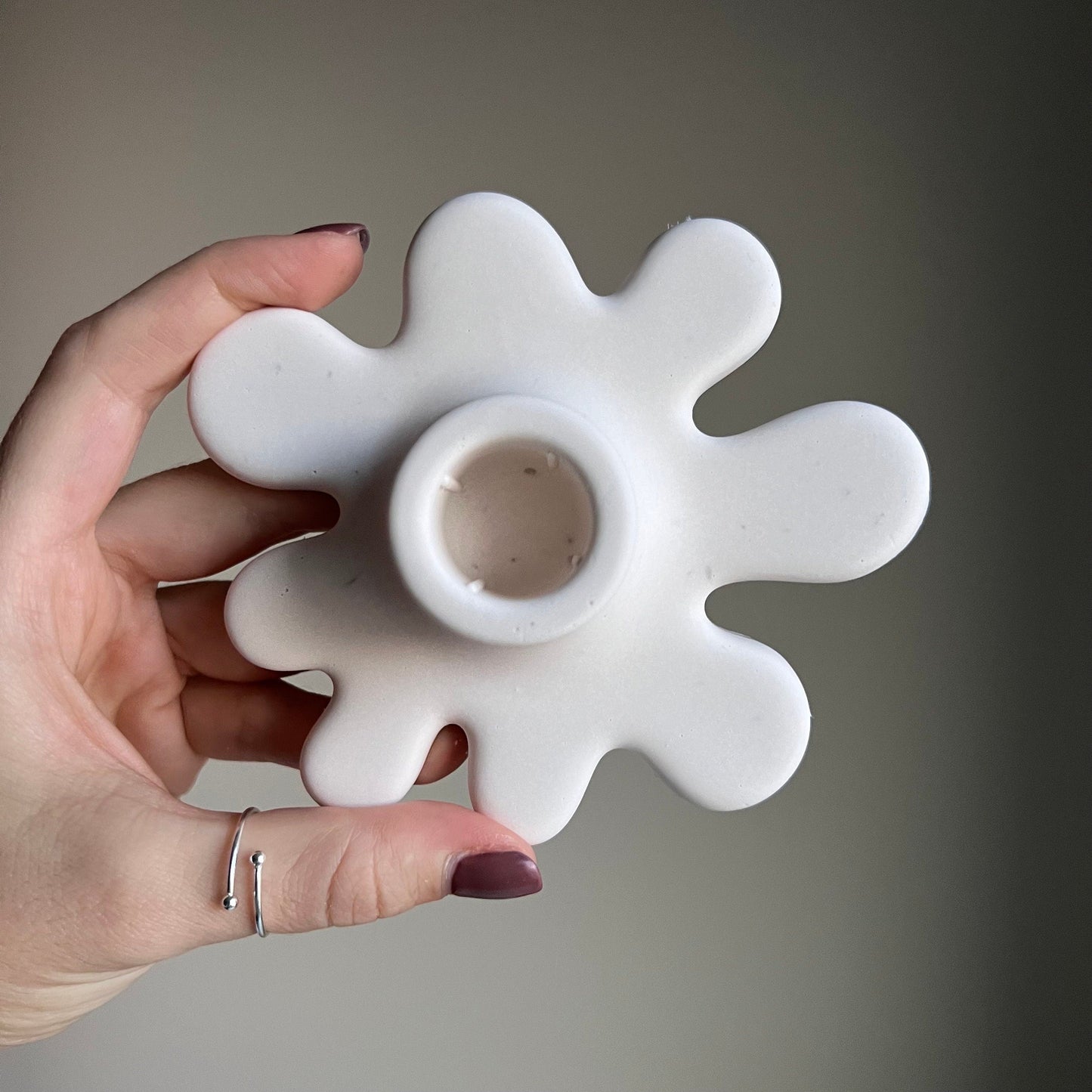 Blob Jesmonite Candlestick Holder: Modern Table Decor