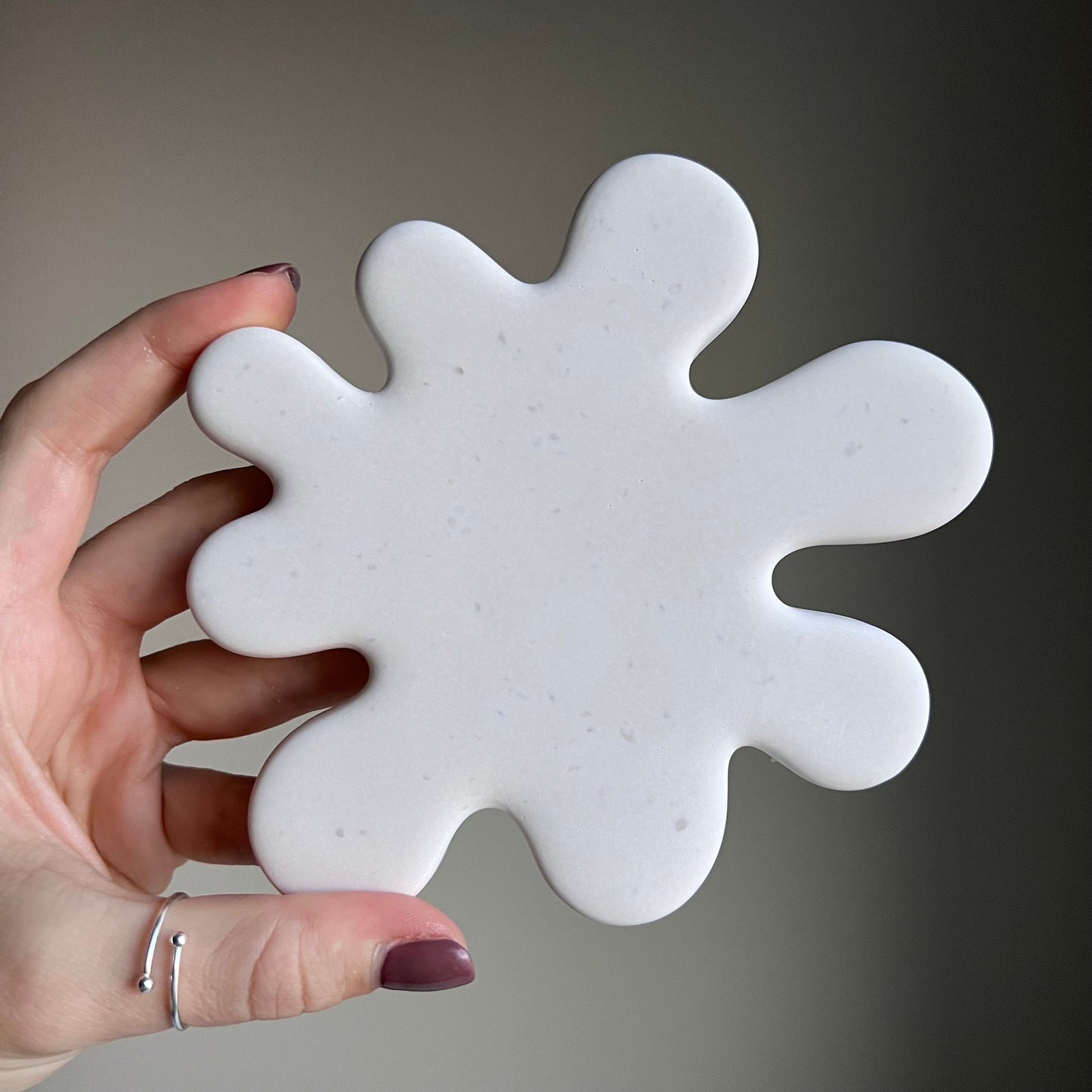 Blob Jesmonite Candlestick Holder: Modern Table Decor